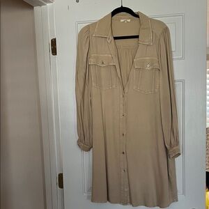 Elegant Beige Long Sleeve Dress